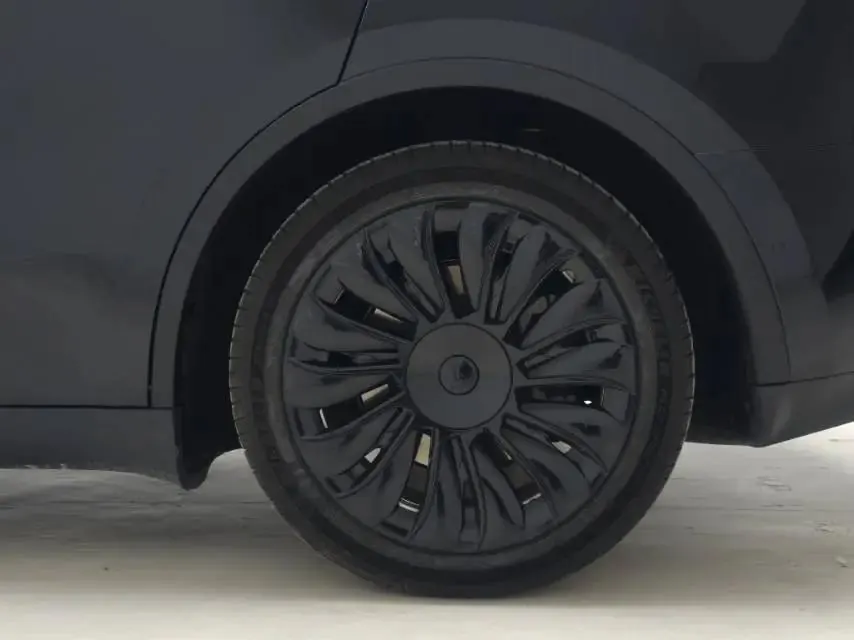 2022 Model Y Refreshed Rear-Wheel-Drive Version 7