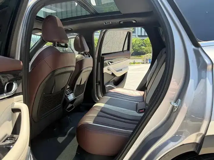 XingyueL (Monjaro) 2021 model, 2.0TD DCT EVO, two-wheel-drive Comfort trim 14