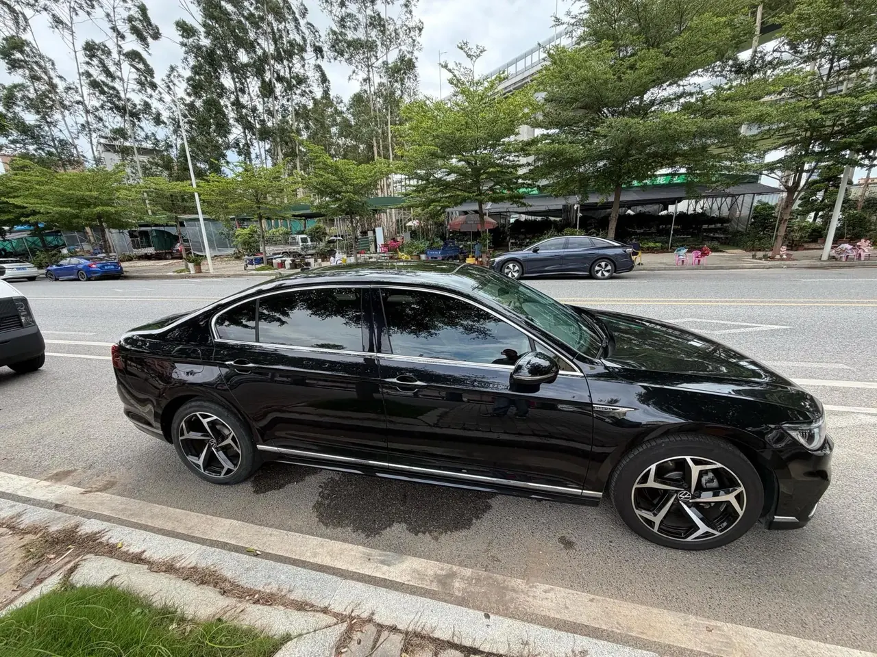 Magotan 2022 330TSI DSG Basic 2