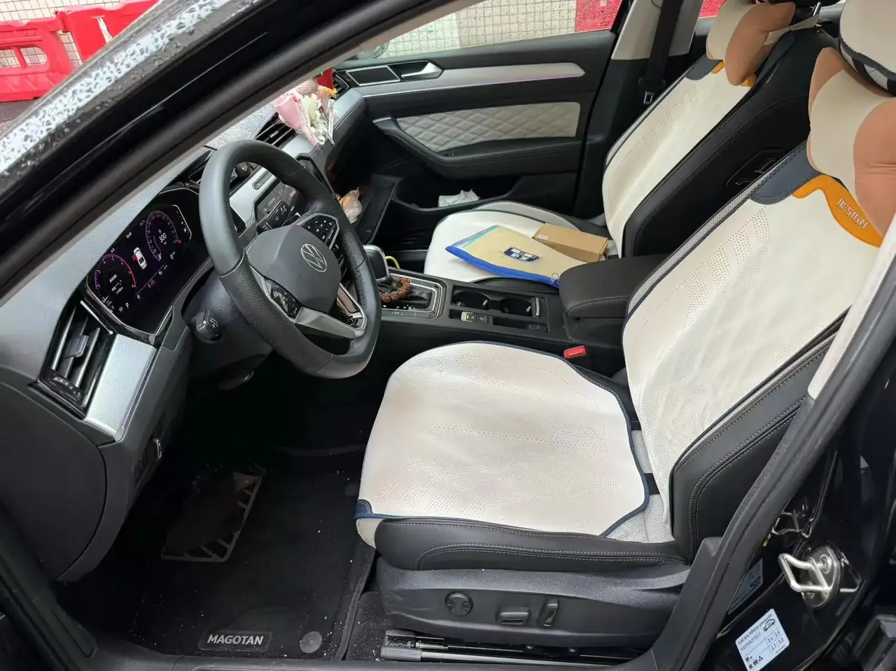 Magotan 2022 330TSI DSG Basic 3