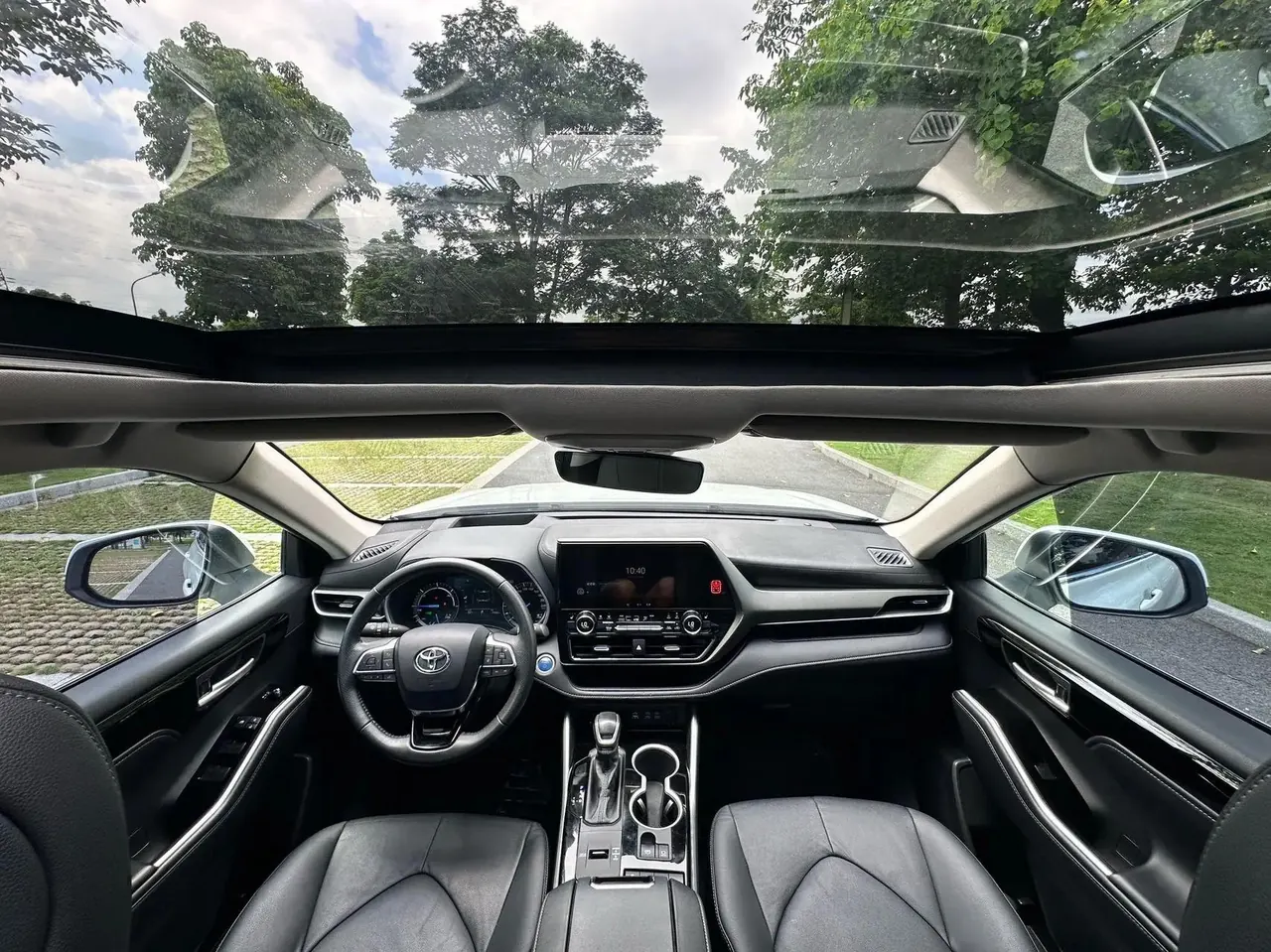 Highlander 2022 Dual Engine 2.5L 4-wheel Drive Premium Edition 7-seat 6