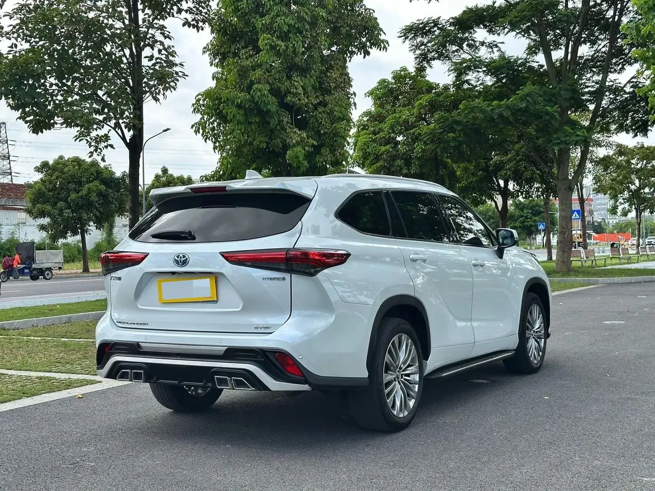 Highlander 2022 Dual Engine 2.5L 4-wheel Drive Premium Edition 7-seat 7