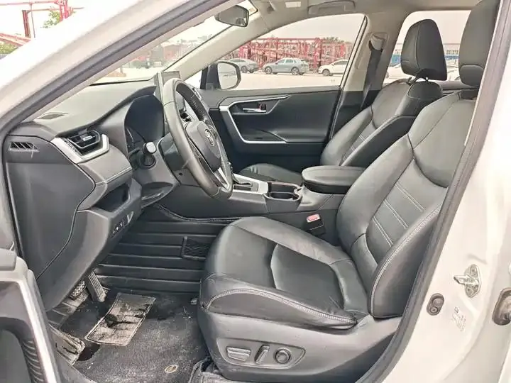 RAV4 Rongfeng 2021 2.0L CVT Two-Drive Fashion PLUS Edition 4