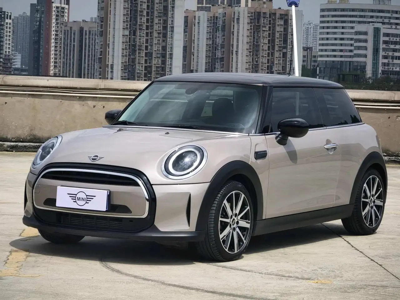 MINI 2023 1.5T COOPER ARTIST - View 1