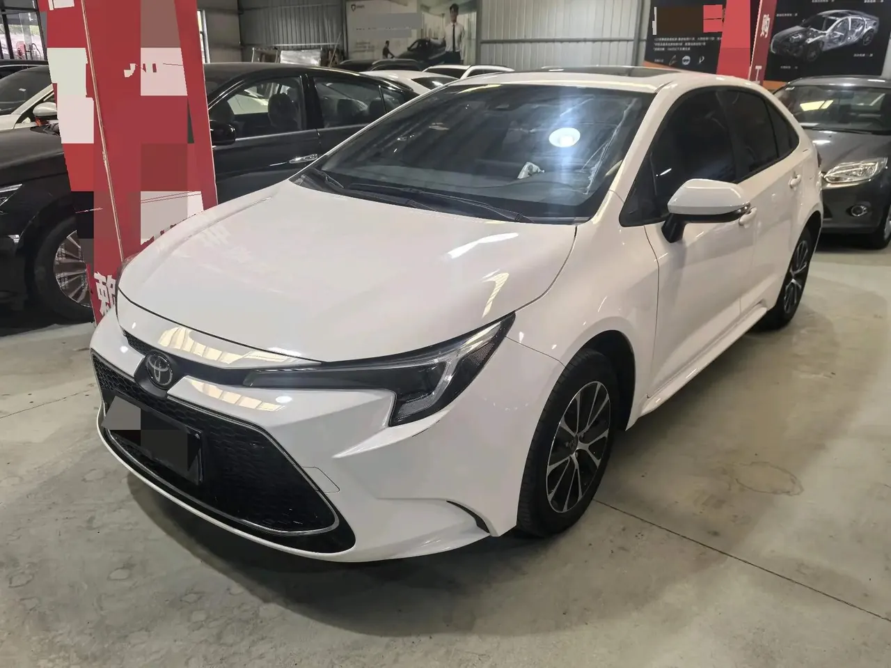 Open image lightbox: Levin 2022 185T CVT Luxury Edition
