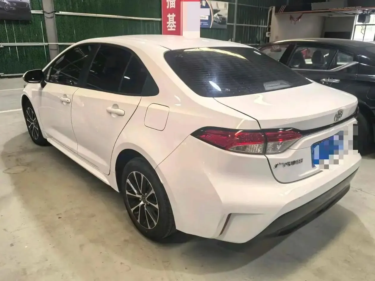 Levin 2022 185T CVT Luxury Edition 4