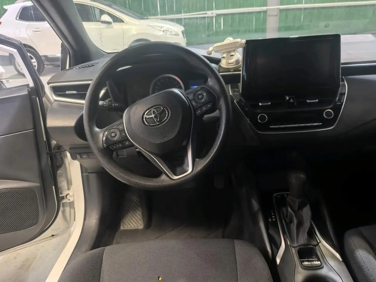 Levin 2022 185T CVT Luxury Edition 9