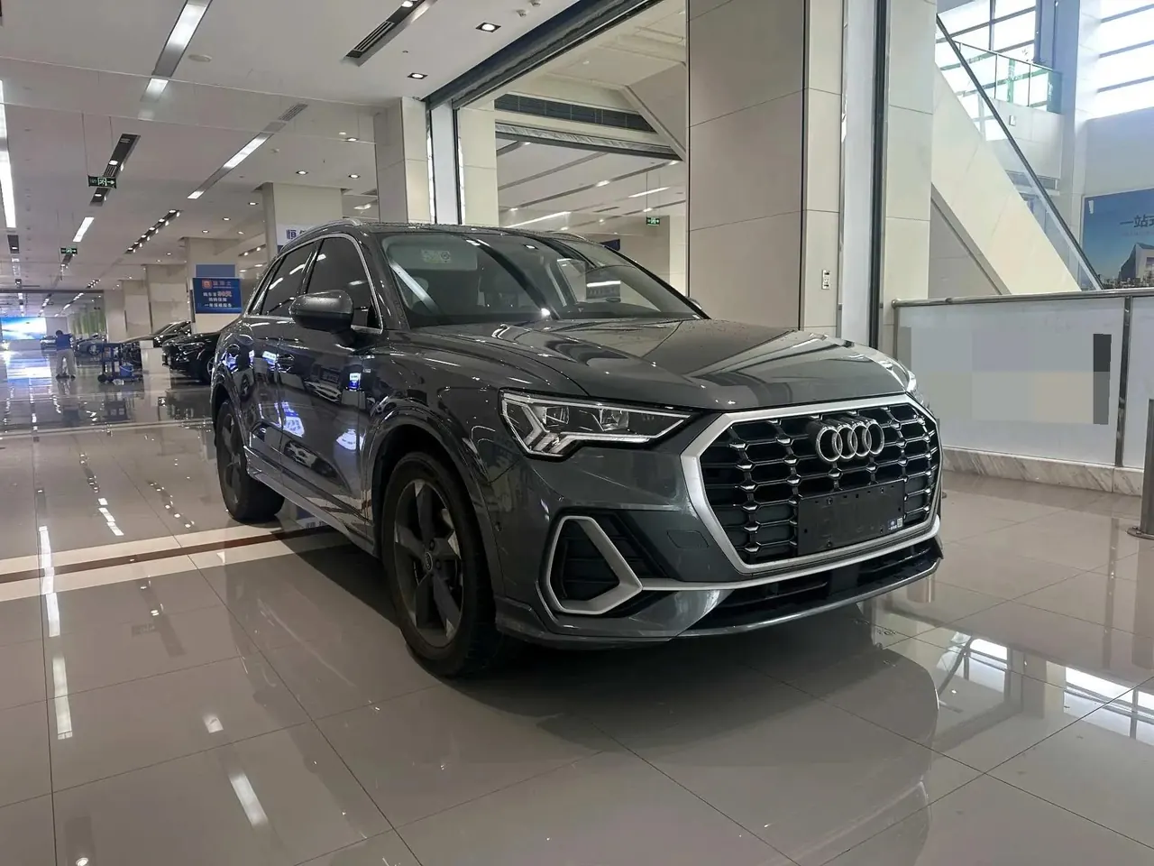 Audi Q3 2022 model 35 TFSI Fashion Dynamic Edition 3