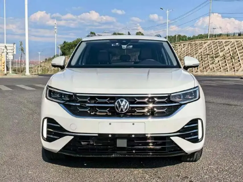 Tan Yue 2023 380TSI Four-wheel Drive R-Line High Energy Edition 2