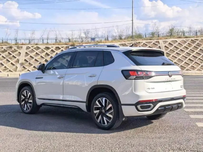 Tan Yue 2023 380TSI Four-wheel Drive R-Line High Energy Edition 9