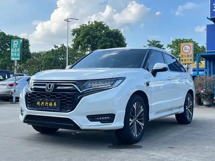 Open image lightbox: Honda UR-V 2020 370TURBO 4WD Premium Edition