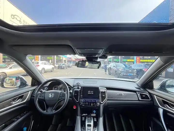 Honda UR-V 2020 370TURBO 4WD Premium Edition 8