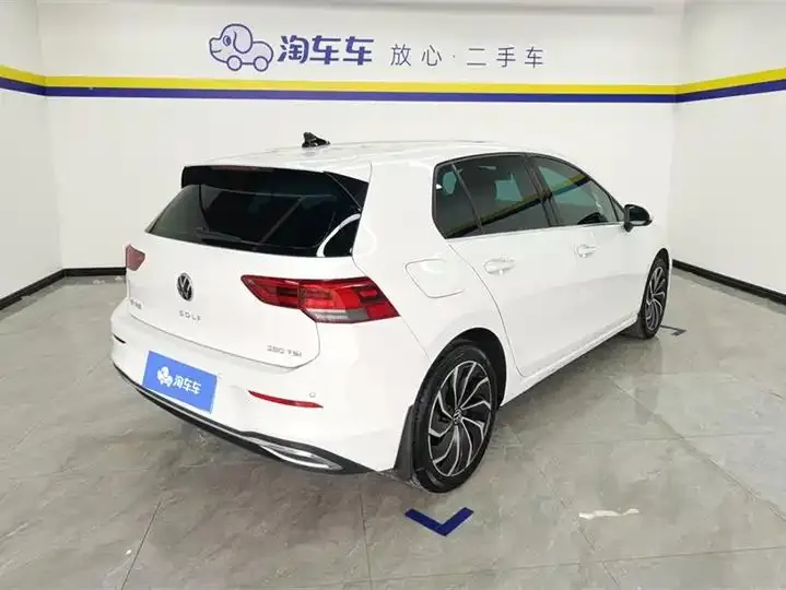 Golf 2021 280TSI DSG Pro 3