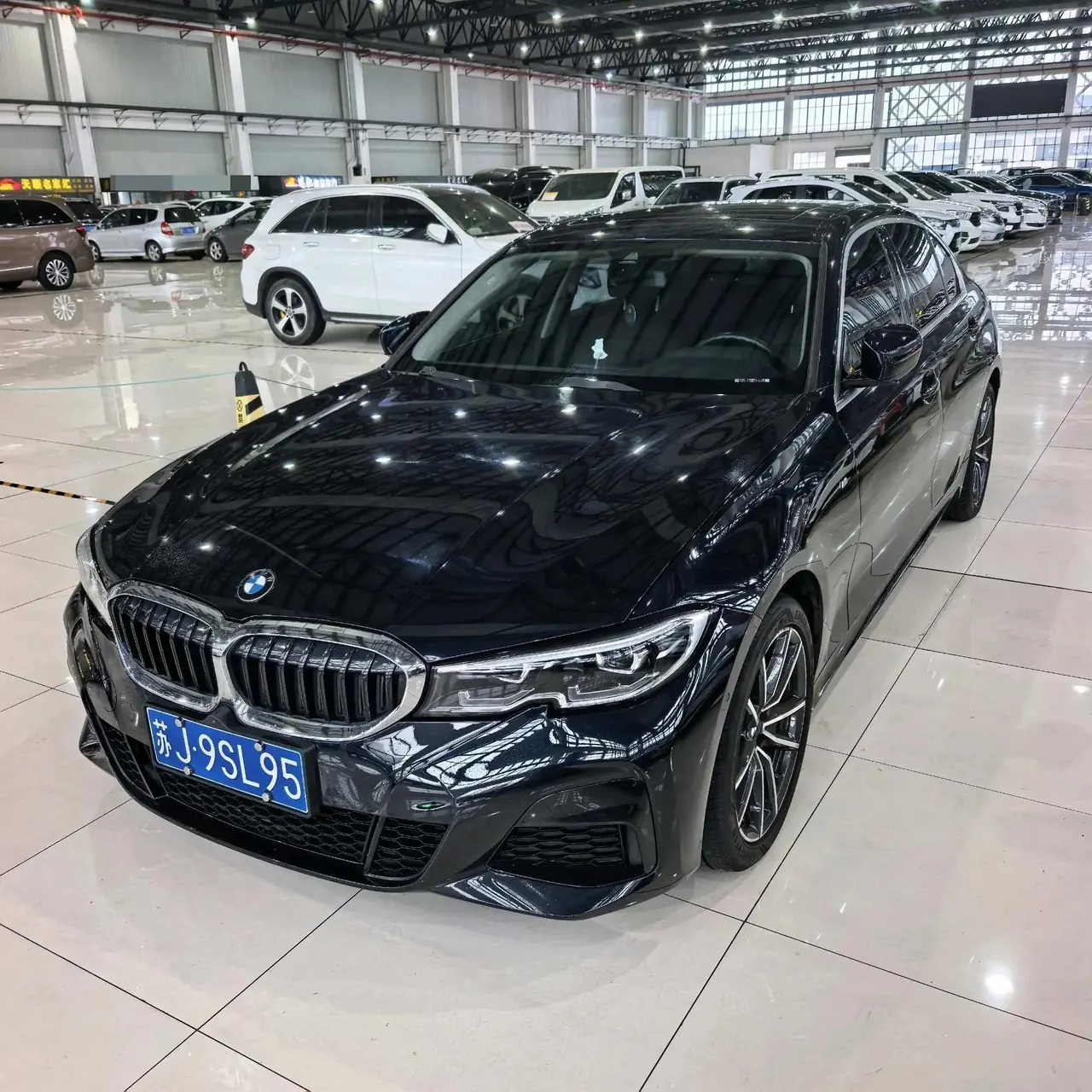 BMW 3 Series 2021 model, facelifted, 325Li M Sport Package - View 1