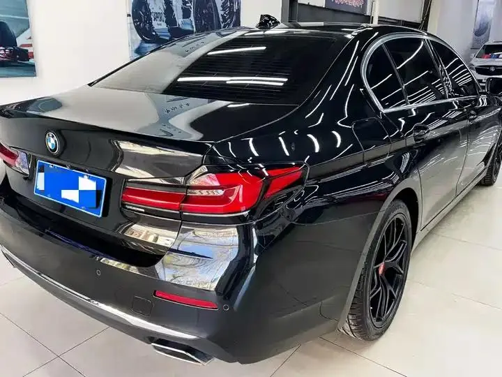 BMW 5 Series 2021 Model 525Li Luxury Package 3