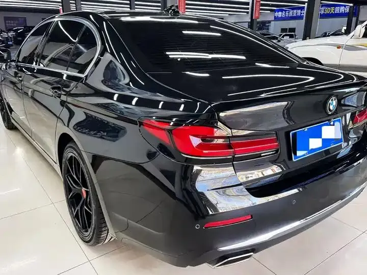BMW 5 Series 2021 Model 525Li Luxury Package 4