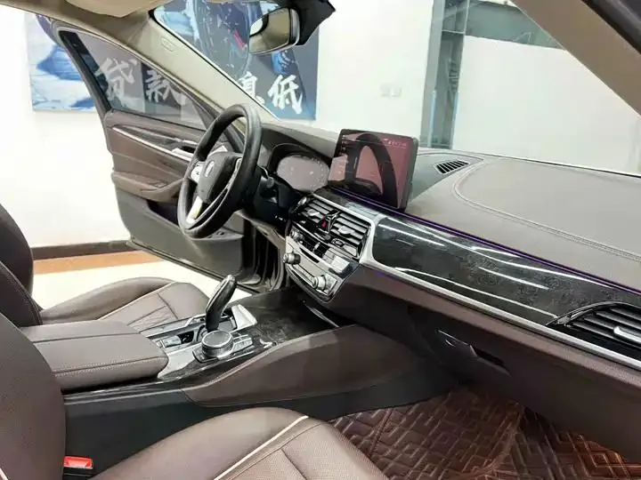 BMW 5 Series 2021 Model 525Li Luxury Package 8