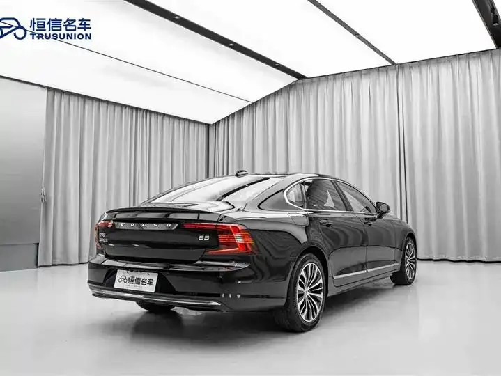 Volvo S90 2024 B5 Intelligent Luxury Edition 5