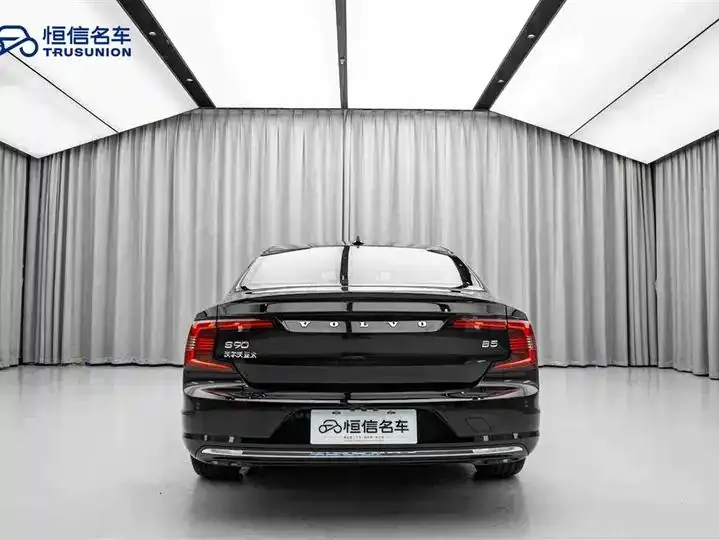 Volvo S90 2024 B5 Intelligent Luxury Edition 6