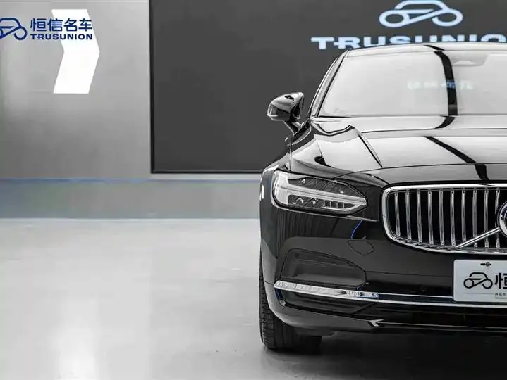 Volvo S90 2024 B5 Intelligent Luxury Edition 8