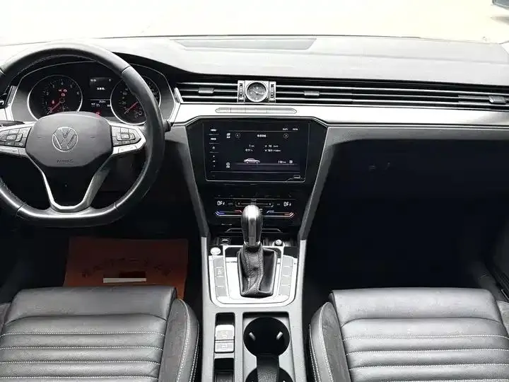 Magotan 2020 330TSI DSG Leading Edition 6