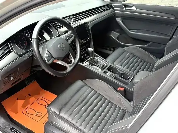 Magotan 2020 330TSI DSG Leading Edition 8