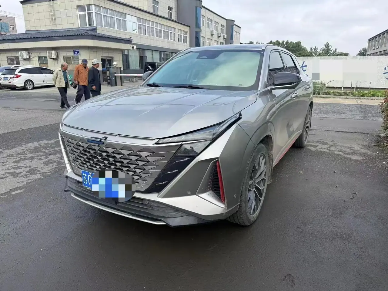 Открыть галерею: ChangAn Oshan Z6 2022 Blue Whale 1.5T DCT Smart Navigation Model