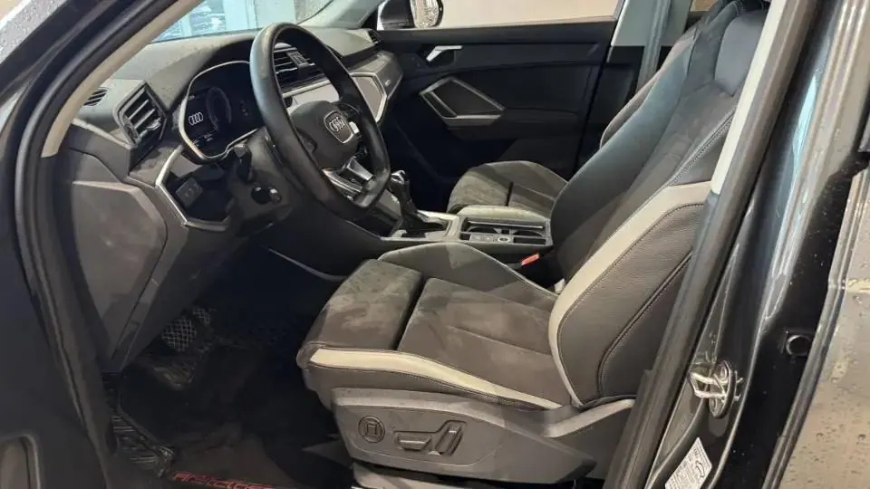 Audi Q3 2022 model 35 TFSI Fashion Dynamic Edition 3
