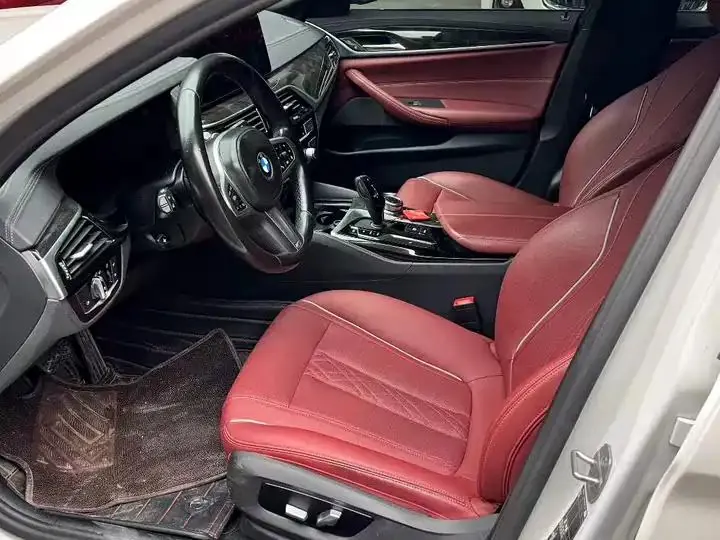 BMW 5 Series 2022 525Li M Sports Suit 2
