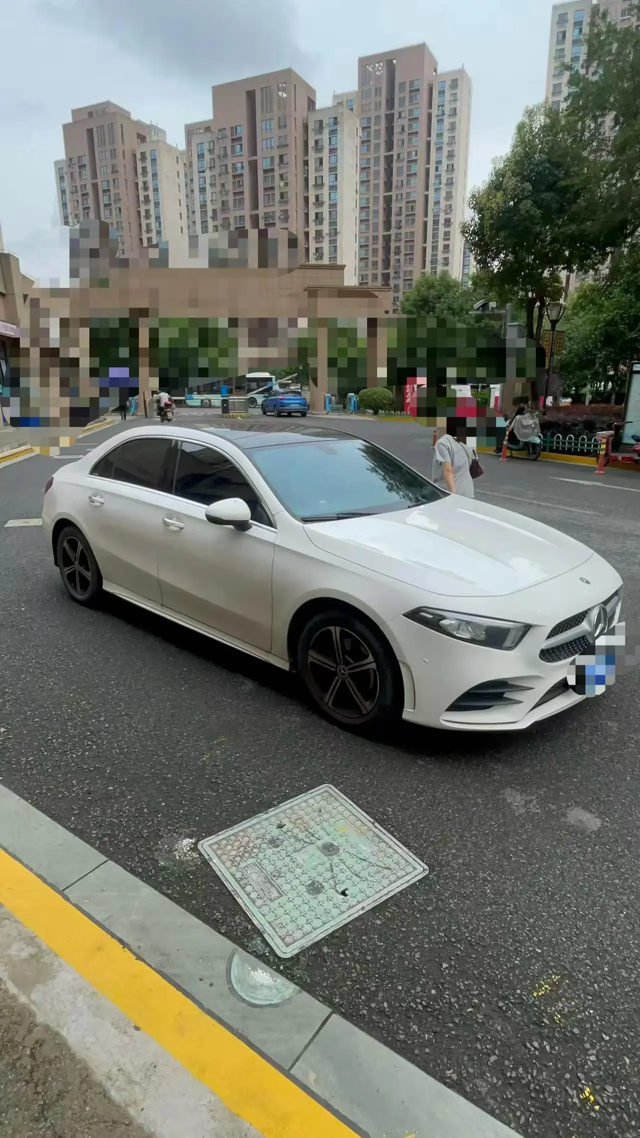 Mercedes Benz Class A 2022 A 200 L Sports Car Fashion Model 3