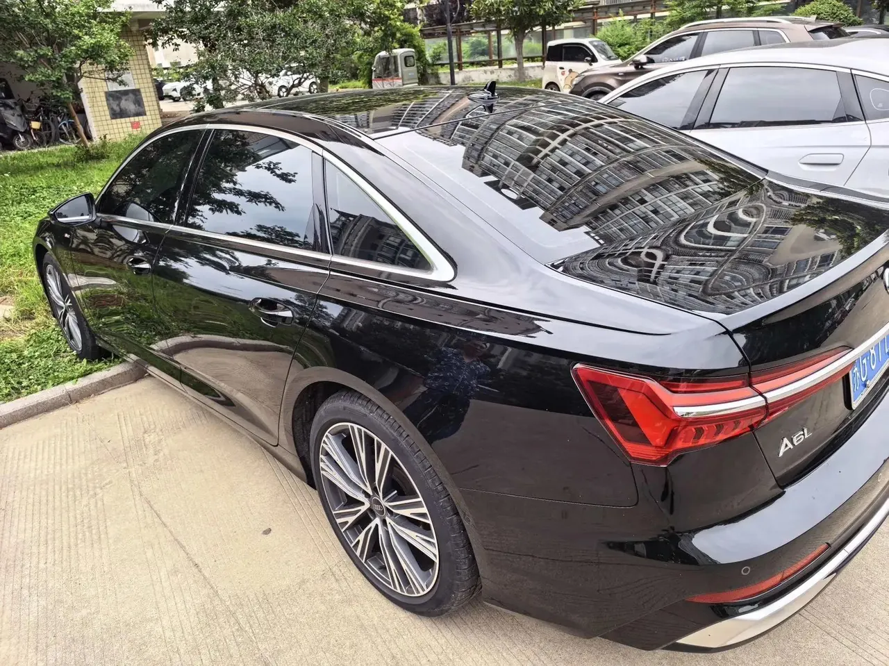 Audi 2024 A6L 2.0TFSI 45TFSI Prestige Dynamic Edition, Automatic 2