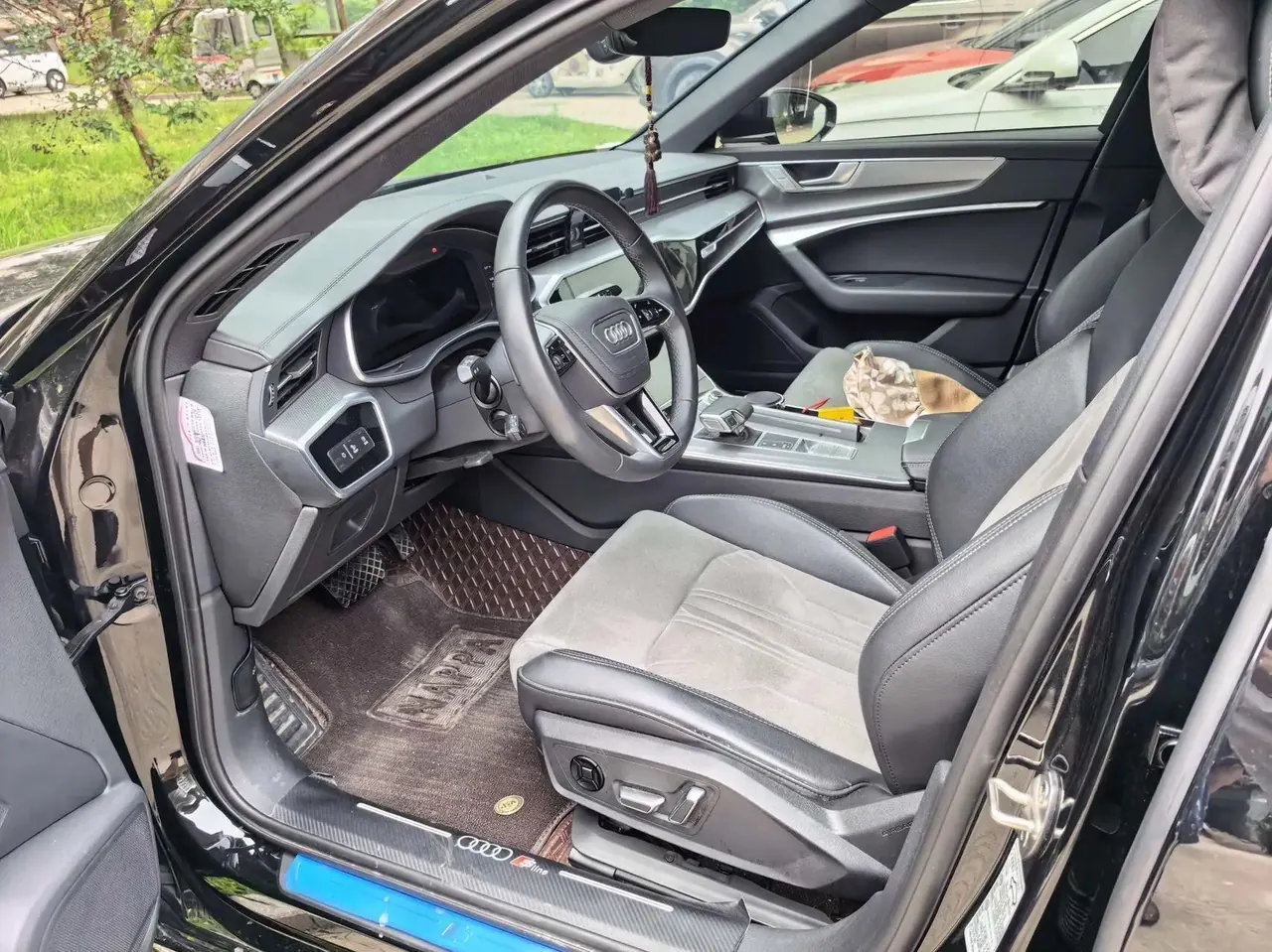 Audi 2024 A6L 2.0TFSI 45TFSI Prestige Dynamic Edition, Automatic 3