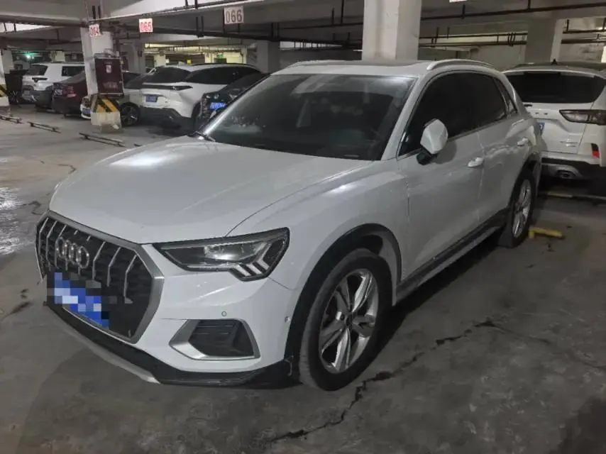 Audi Q3 2021 35 TFSI Fashion Elegant - View 1