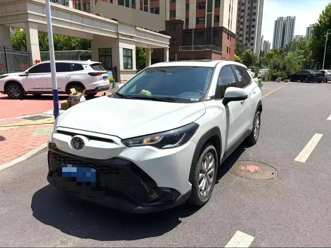 Toyota 2023 Frontlander 2.0 CVT Leading Edition Automatic - View 1