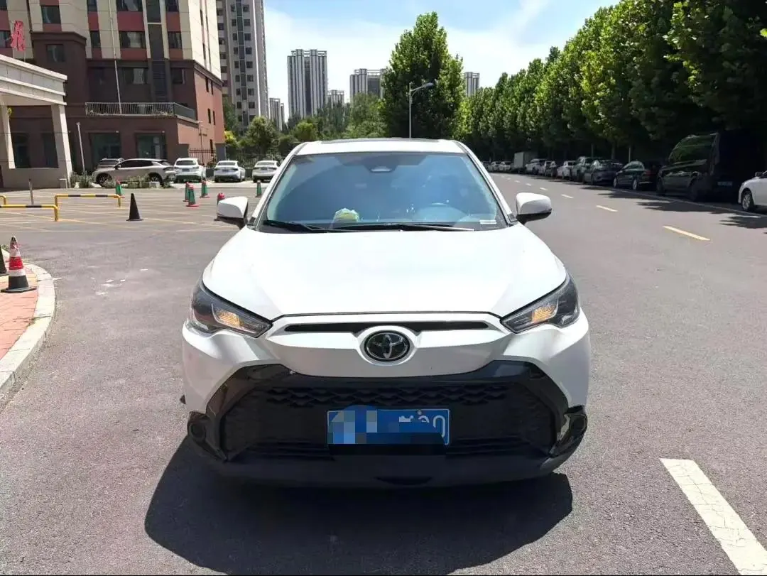 Toyota 2023 Frontlander 2.0 CVT Leading Edition Automatic 2
