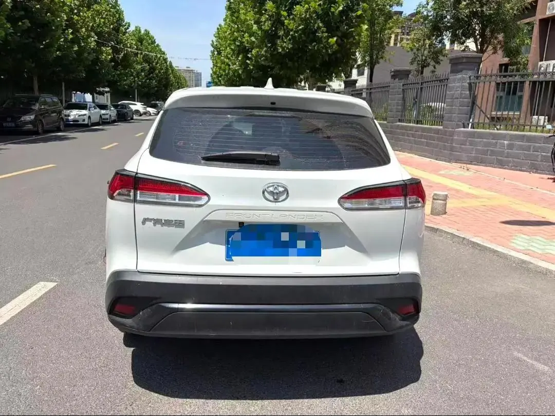 Toyota 2023 Frontlander 2.0 CVT Leading Edition Automatic 4