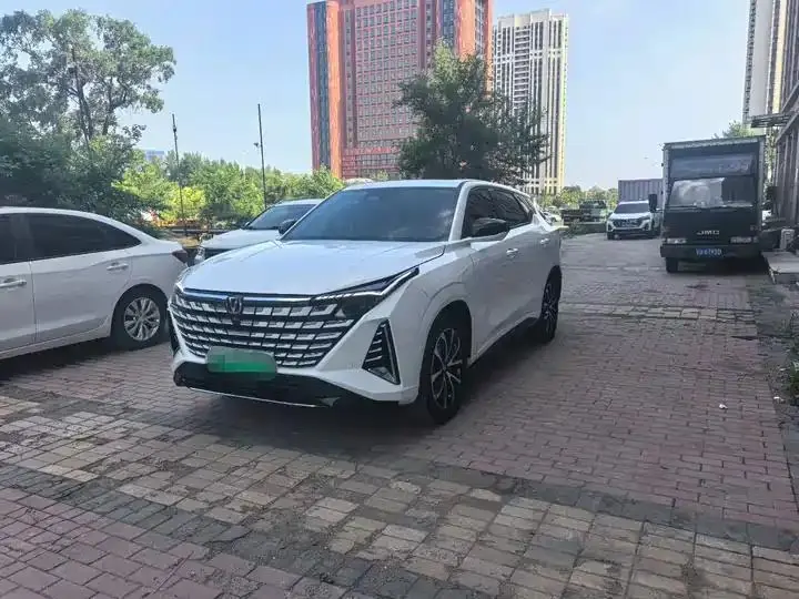 ChangAn UNI-Z New Energy 2025 Smart New Blue Whale 125km Warship - View 1