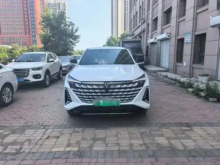 ChangAn UNI-Z New Energy 2025 Smart New Blue Whale 125km Warship 2