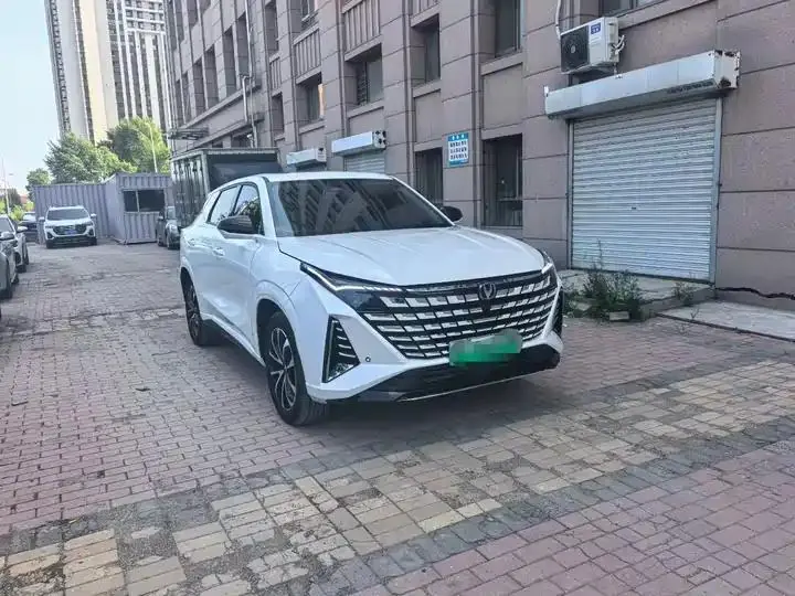 ChangAn UNI-Z New Energy 2025 Smart New Blue Whale 125km Warship 3