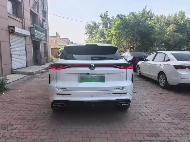 ChangAn UNI-Z New Energy 2025 Smart New Blue Whale 125km Warship 8
