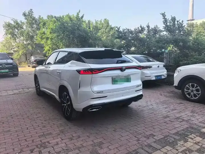 ChangAn UNI-Z New Energy 2025 Smart New Blue Whale 125km Warship 9