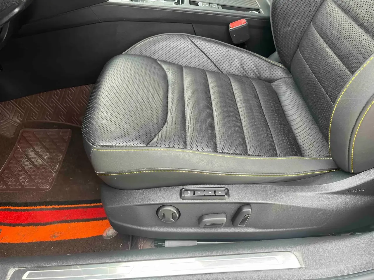FAW-Volkswagen CC 2021 model 380TSI Striking Edition 8