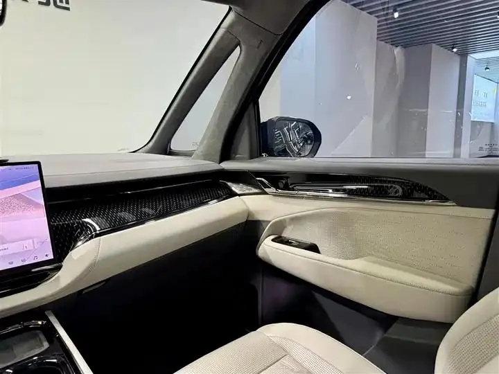 Zeekr 009 2024 seven-seat aisle version four-wheel drive 108kWh 30