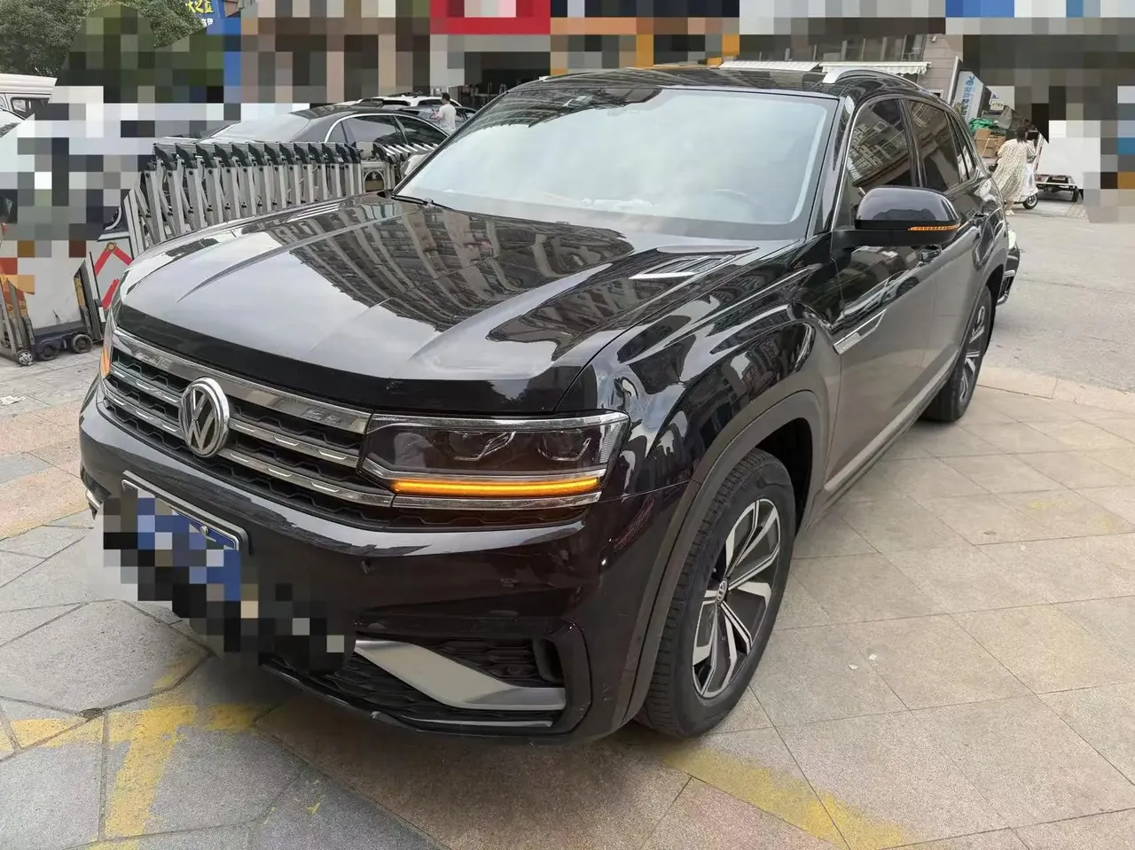 Touang X 2020 Model Facelift 330TSI Front-Wheel-Drive Luxury Edition - View 1