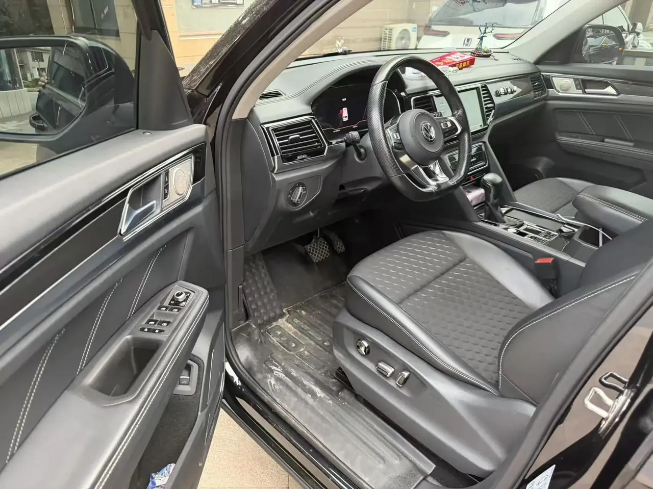 Touang X 2020 Model Facelift 330TSI Front-Wheel-Drive Luxury Edition 4