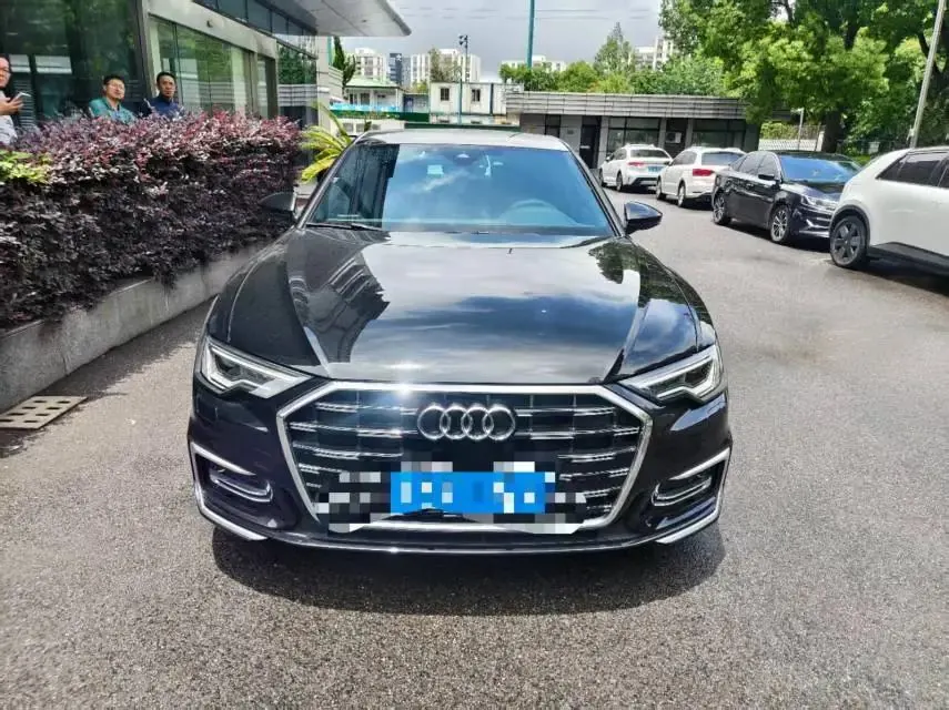 Audi A6L 2022 model changed to 45 TFSI dynamic model 2