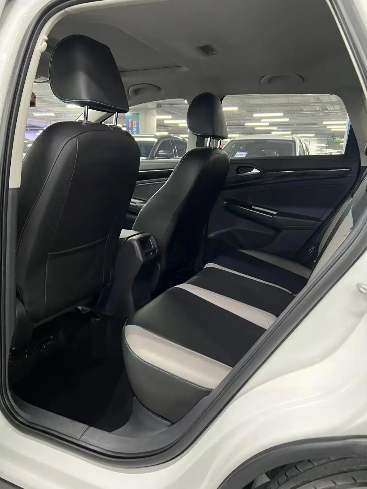 Jetta VS5 2022 model 280TSI automatic High-Gloss Enjoyment trim 8