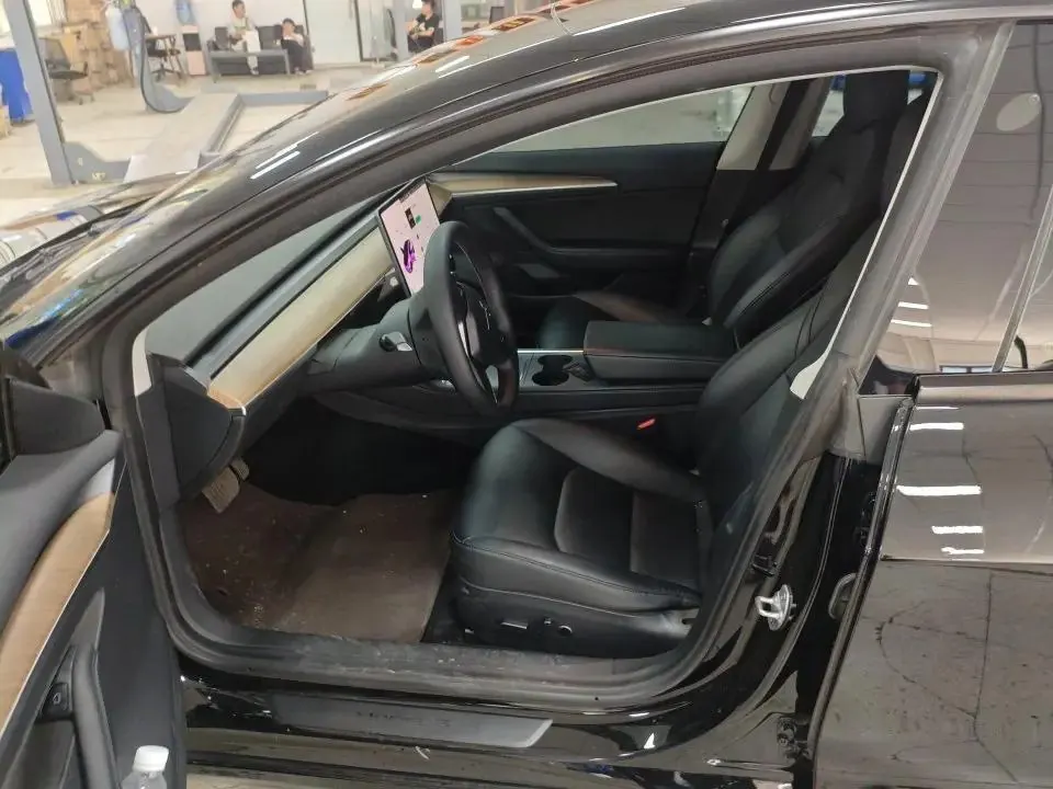 2021 Model 3 Standard Range Rear-Wheel Drive Upgrade Version 2