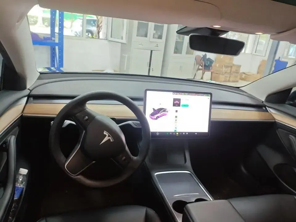 2021 Model 3 Standard Range Rear-Wheel Drive Upgrade Version 3