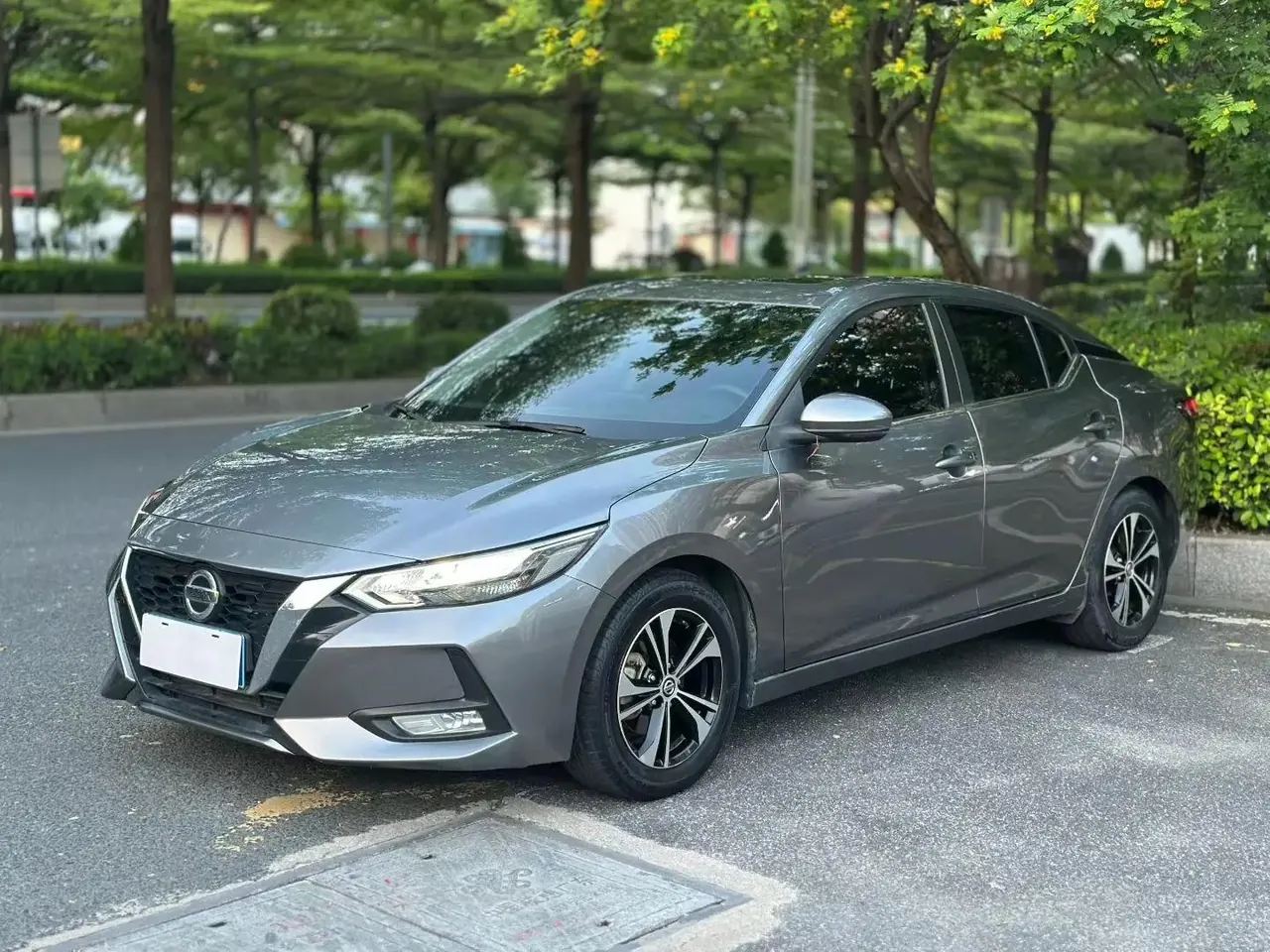 Sylphy 2021 1.6L XL CVT Intelligent Enjoyment Edition - View 1
